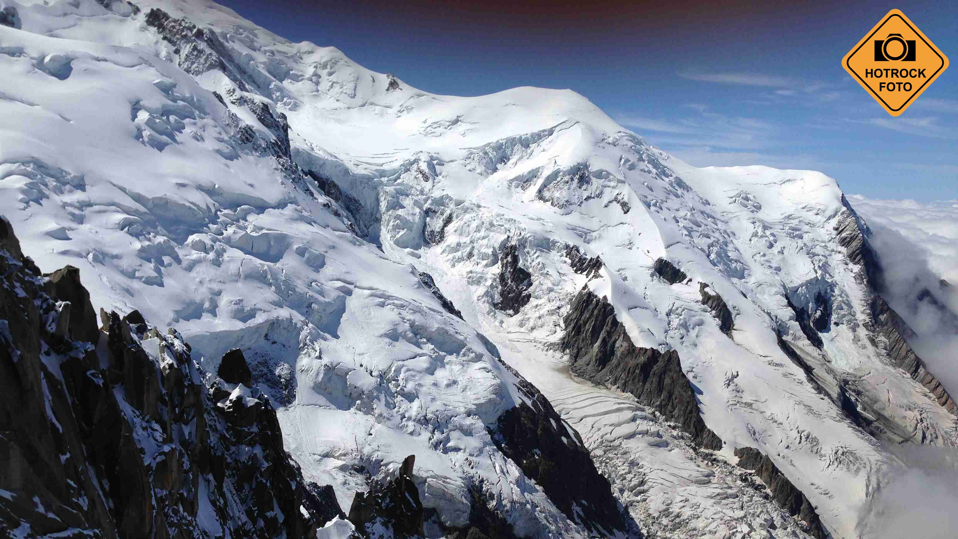 Nádherný i děsivý masív Mont Blancu