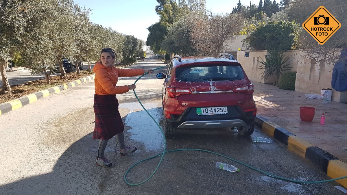 Deset rad týkajících se mytí auta v Jordánsku