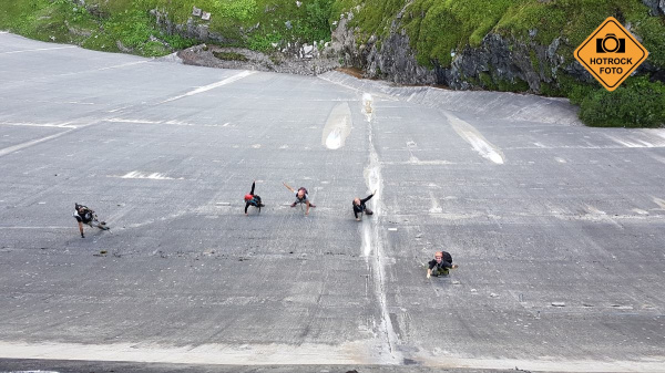 Via ferrata MoBo 107 - fotíme se a blbneme jako děti. Via ferrata MoBo 107 - fotíme se a blbneme jako děti.